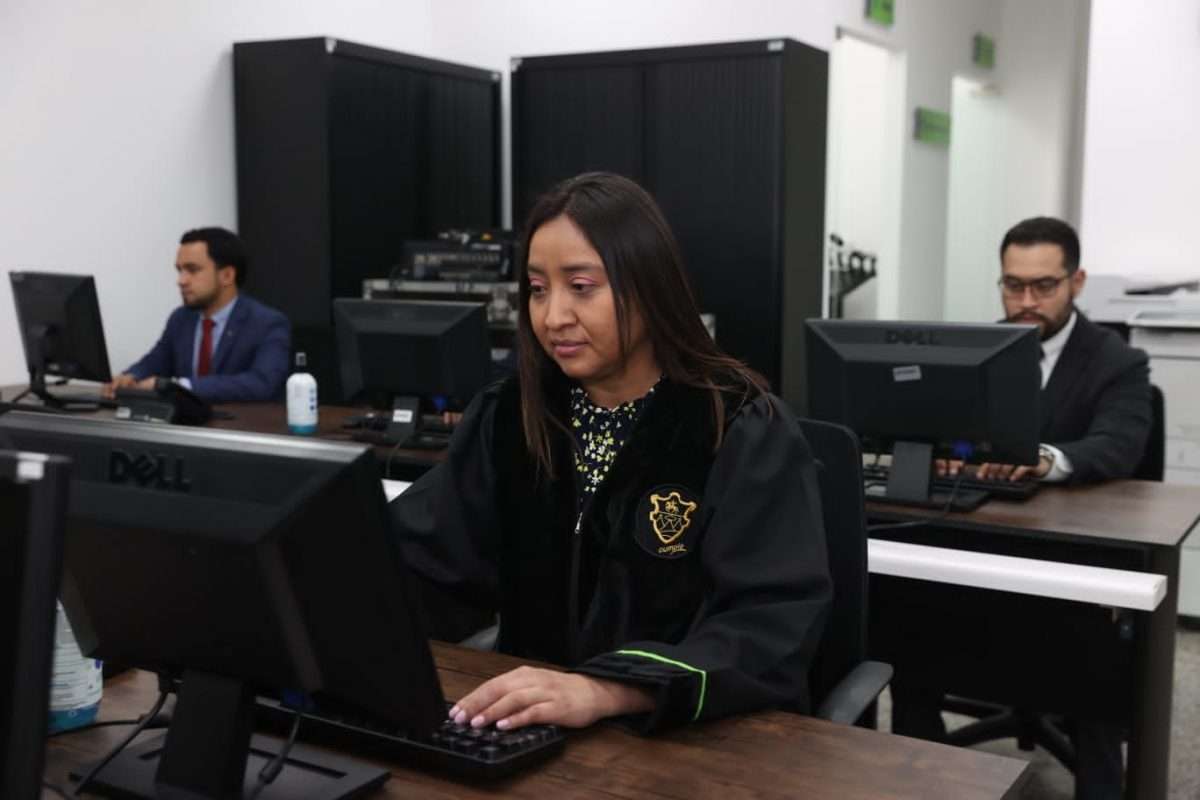 ¿Cómo funcionan las audiencias virtuales implementadas por MuniGuate?