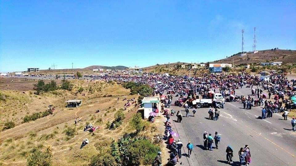 Bloquean la Interamericana, exigen que se cumpla delimitación acordada entre Ixtahuacán y Nahualá