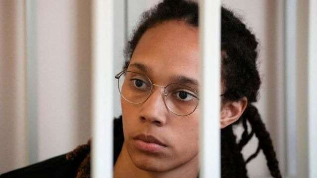 Justicia rusa condena a nueve años de cárcel a la estadounidense Brittney Griner