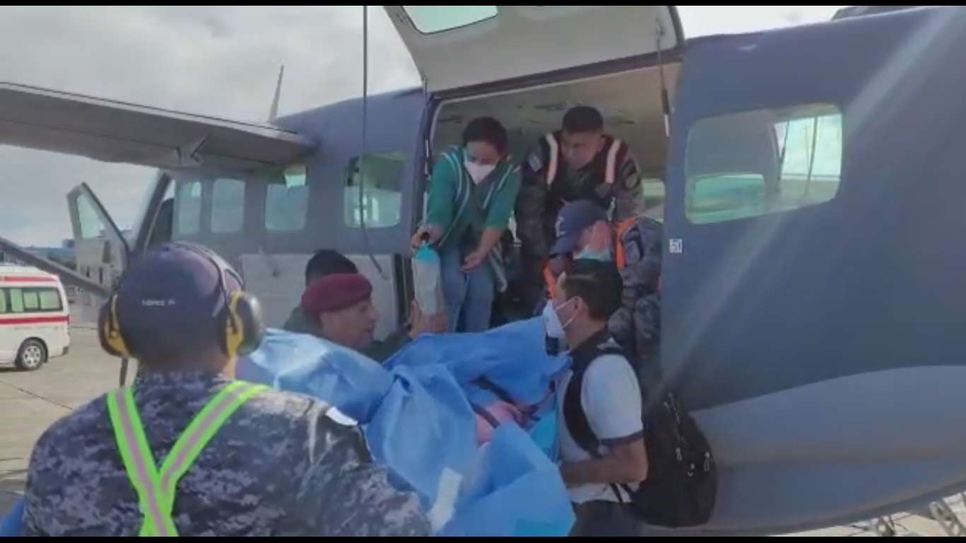 Estudiante quemada en Purulhá es trasladada a hospital pediátrico en Texas