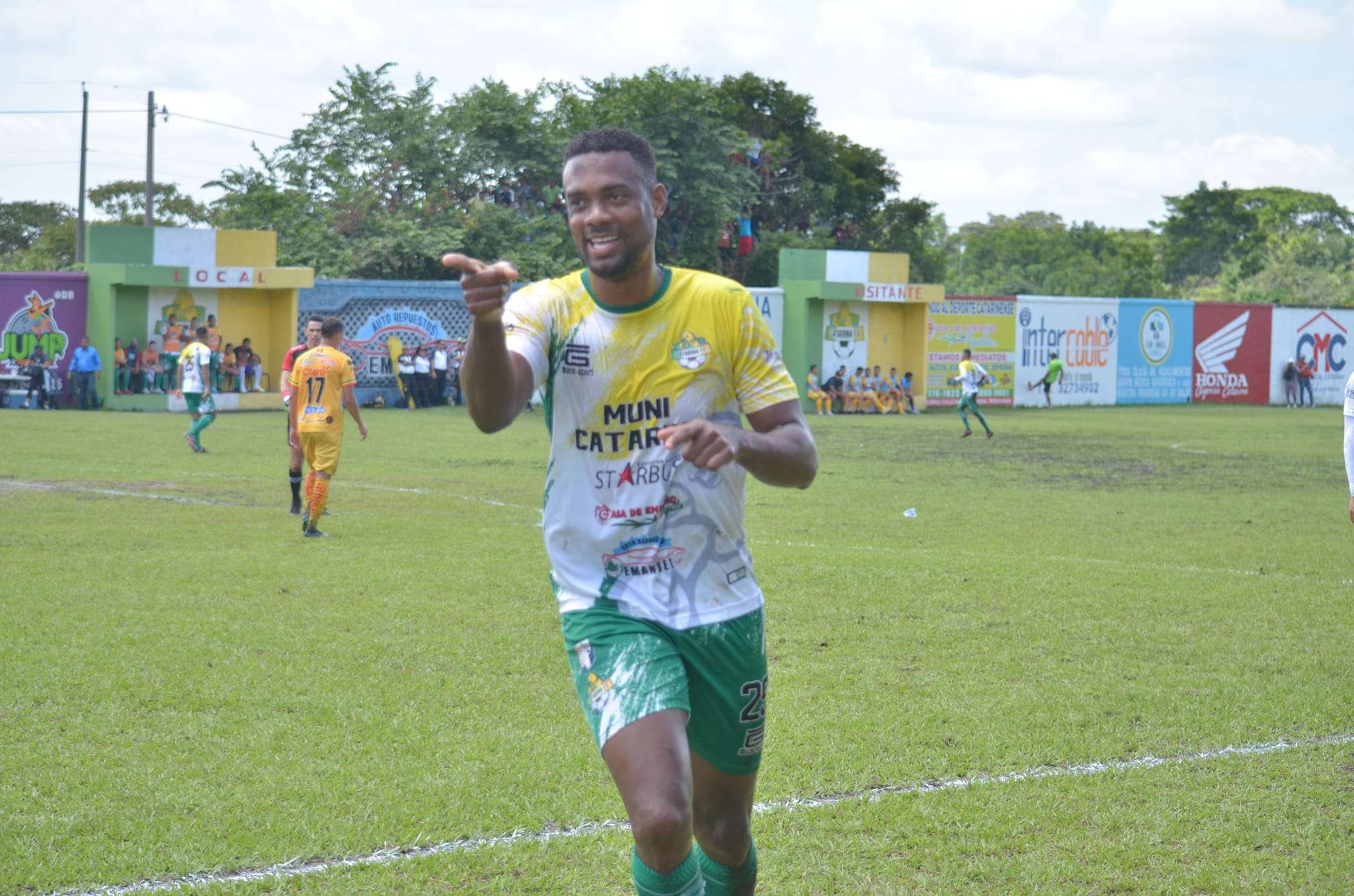 Catarina en la cima, Marquense se hunde en el grupo A de la Primera División