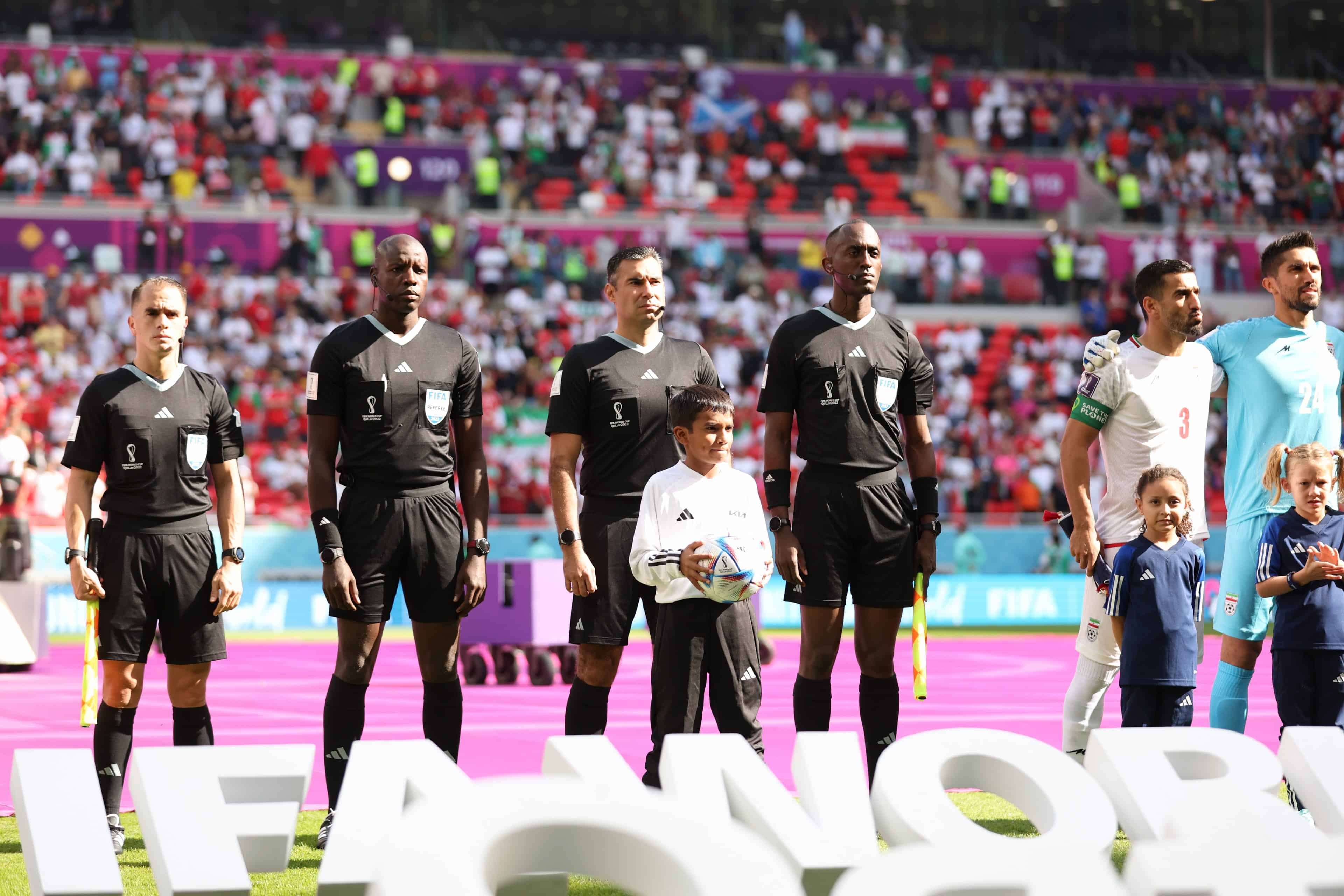 Gales vs Irán Mario Escobar