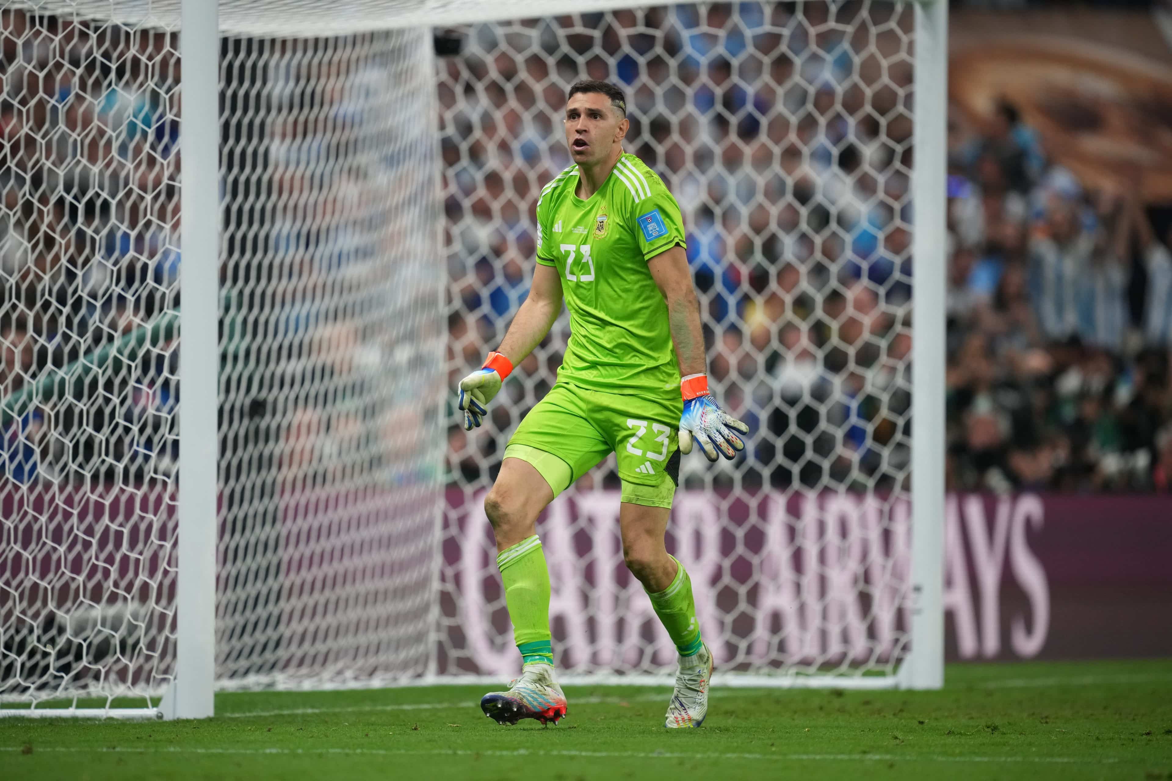 Emiliano Dibu Martinez