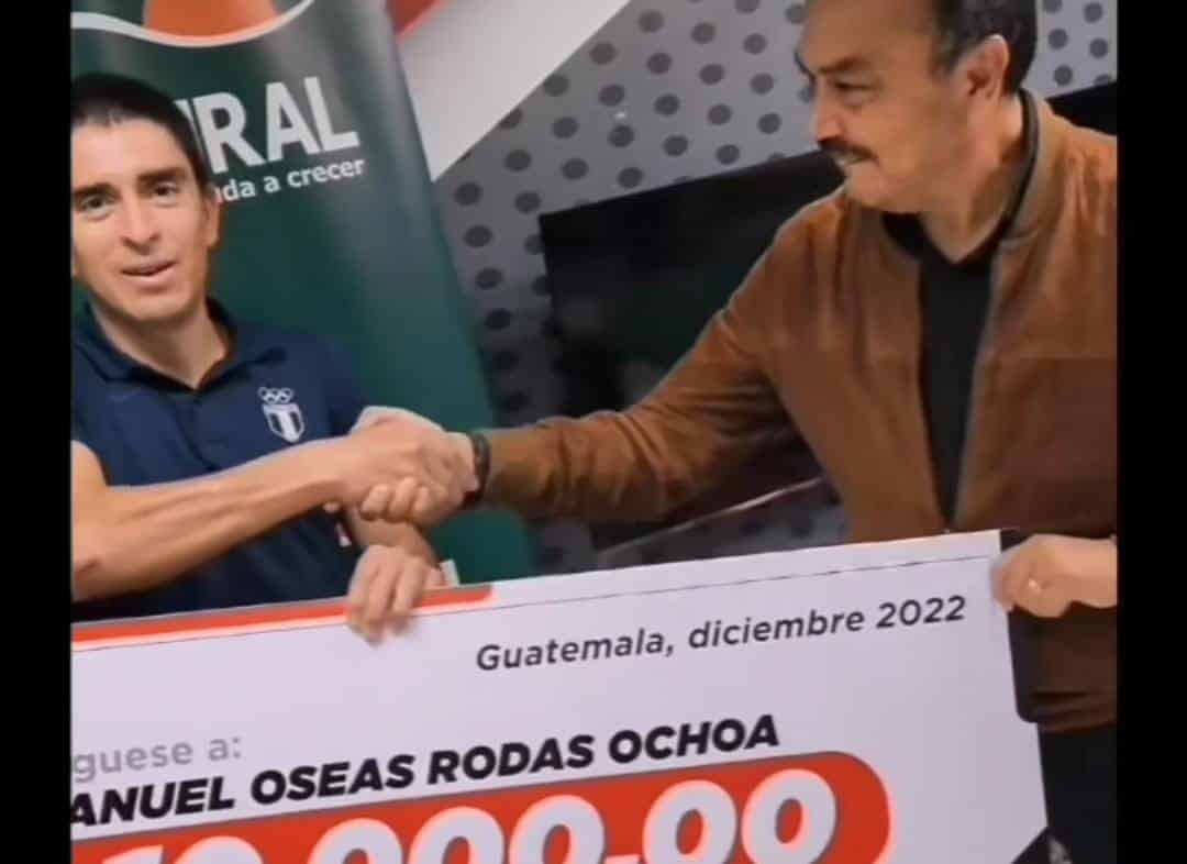 Manuel Rodas recibe valioso aporte por parte de Banrural y La Red