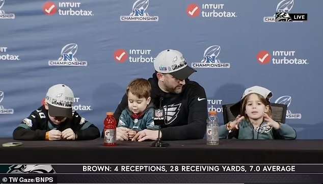 Taylor hija entrenador Eagles