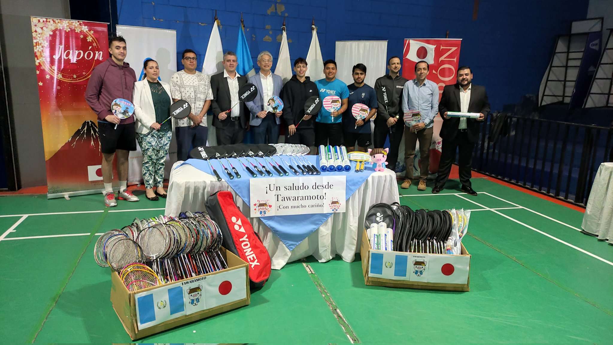 Bádminton Guatemala recibe importante donación de implementos