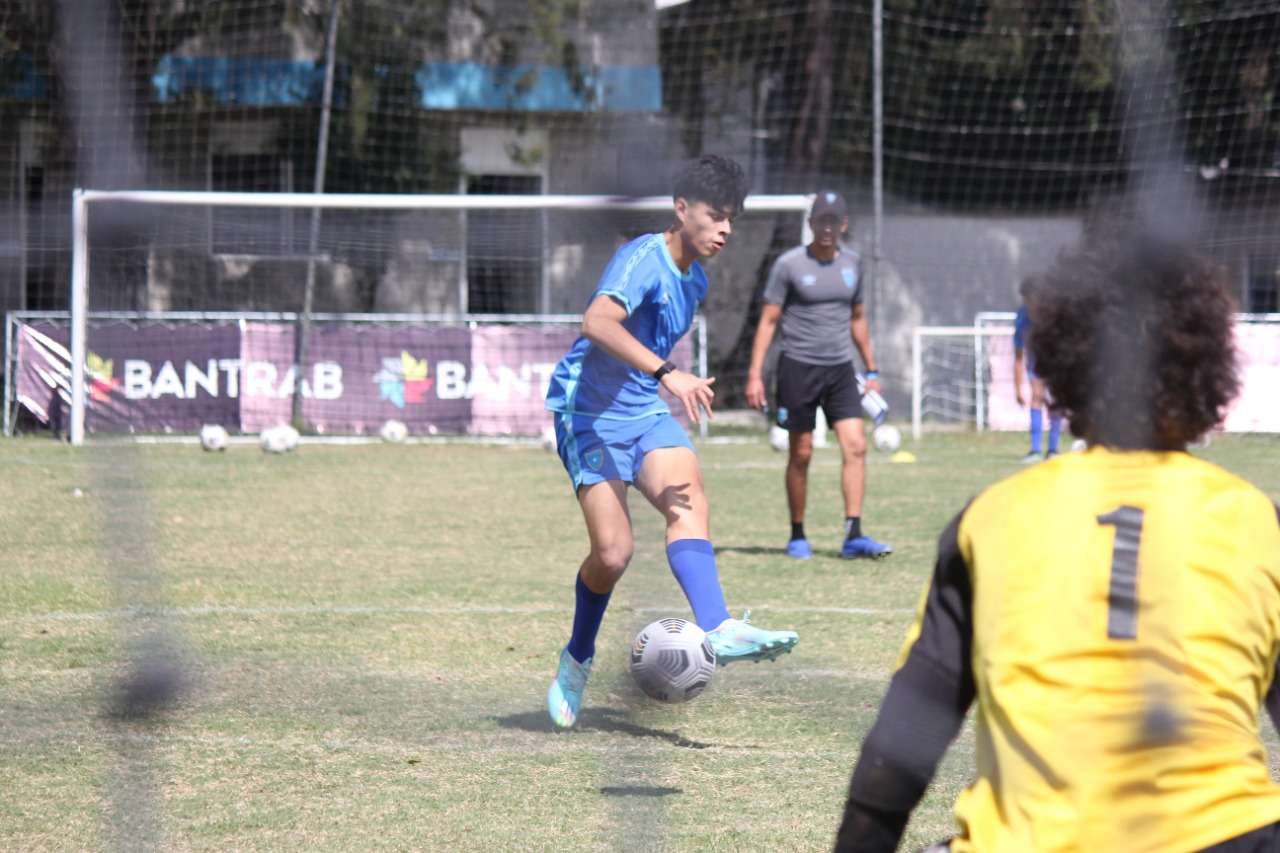Olger Escobar Selección Sub17