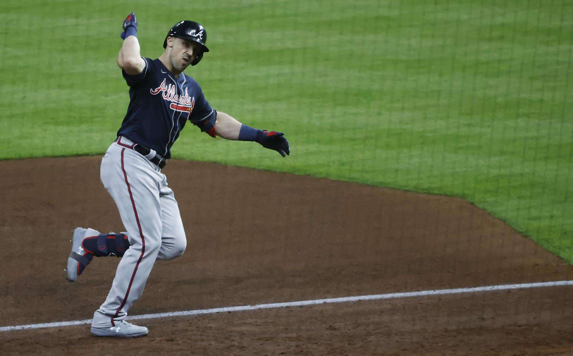 Medias Rojas Adam Duvall