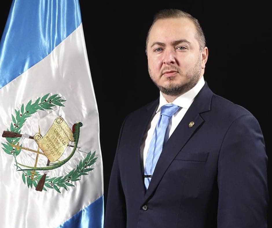 diputado José Ubico