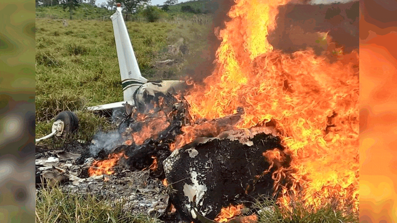 Pasajeros de avioneta que se estrelló en Petén mueren