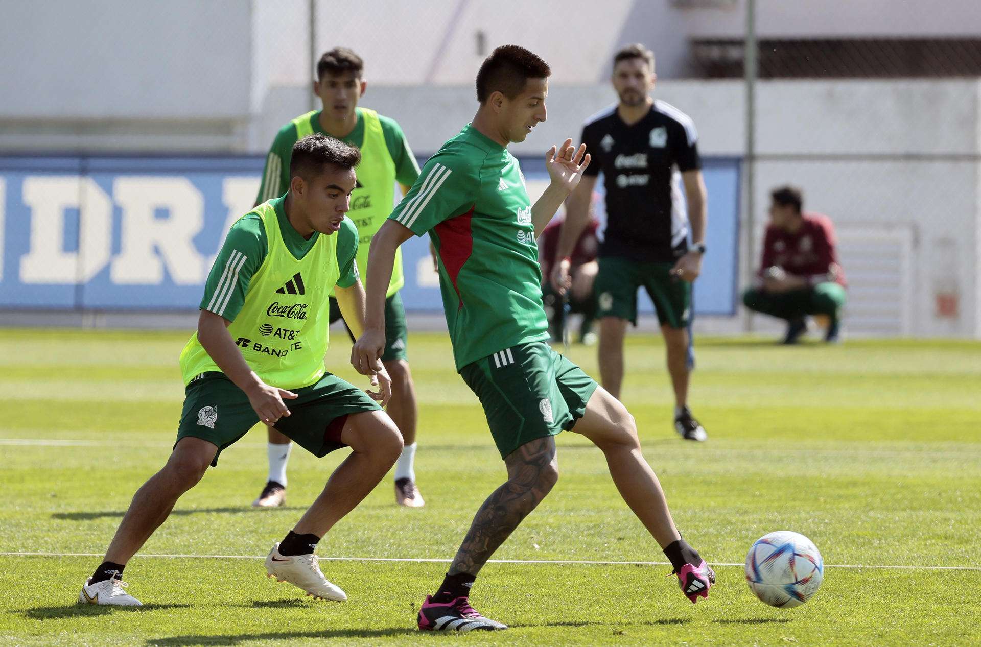 México viaja a Surinam con base de jugadores de la liga local y tres europeos