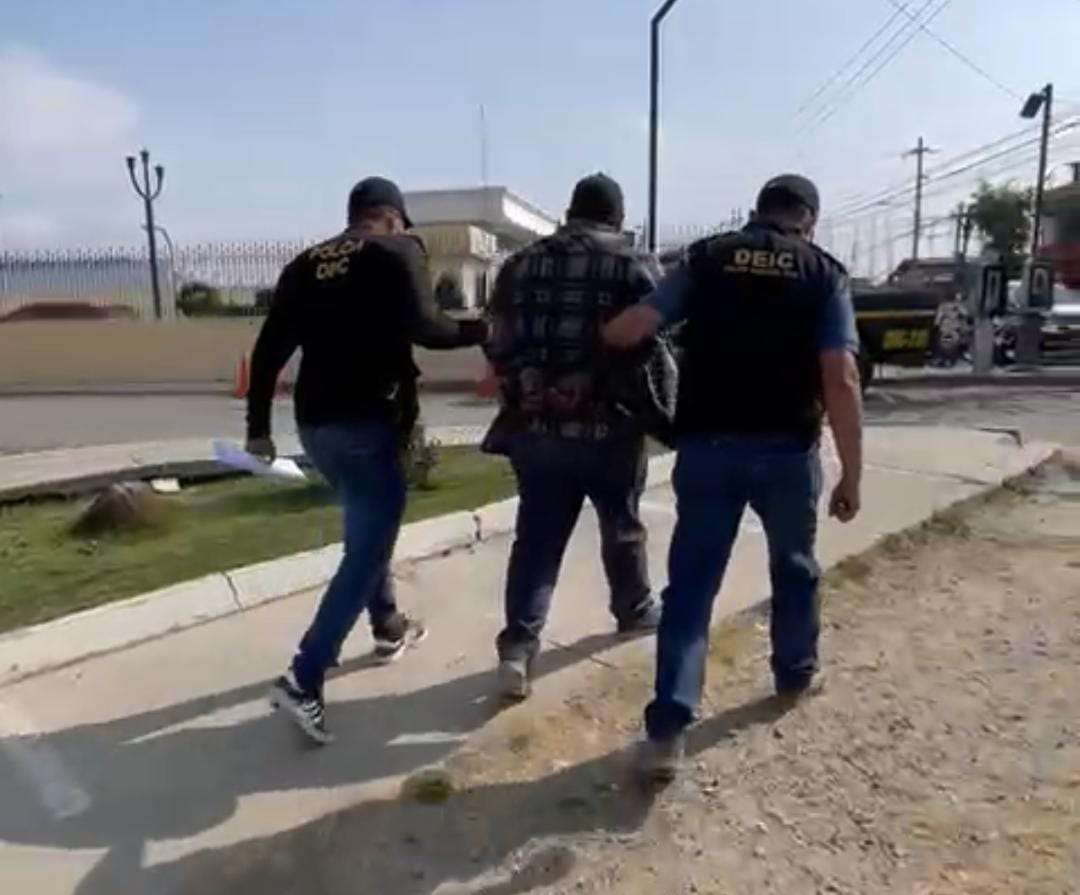 PNC captura a hombre mientras golpeaba a sus progenitores