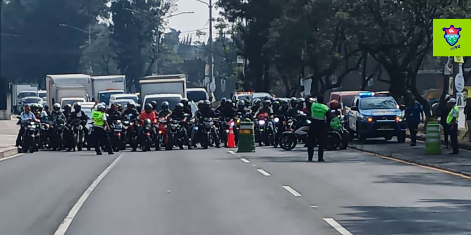 ¿A qué se debe tráfico en la Calzada Aguilar Batres?