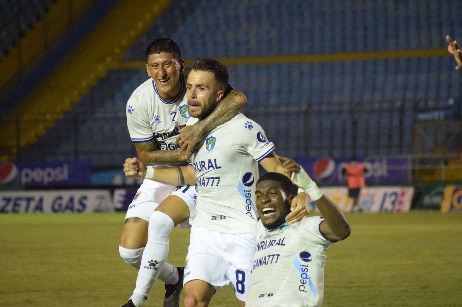 Comunicaciones Rodrigo Saravia