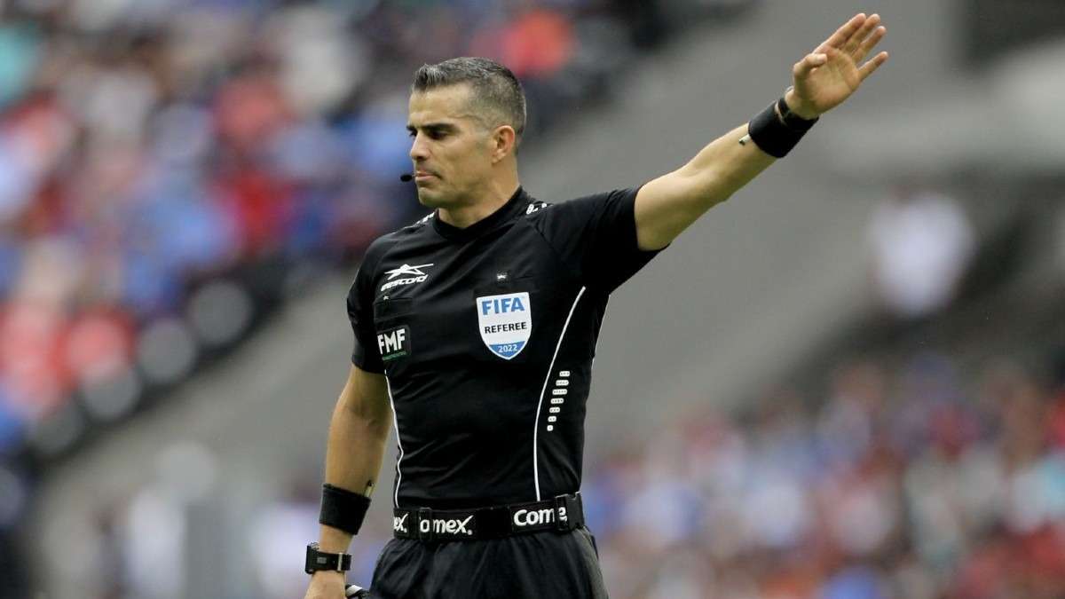 Fernando Hernández árbitro México