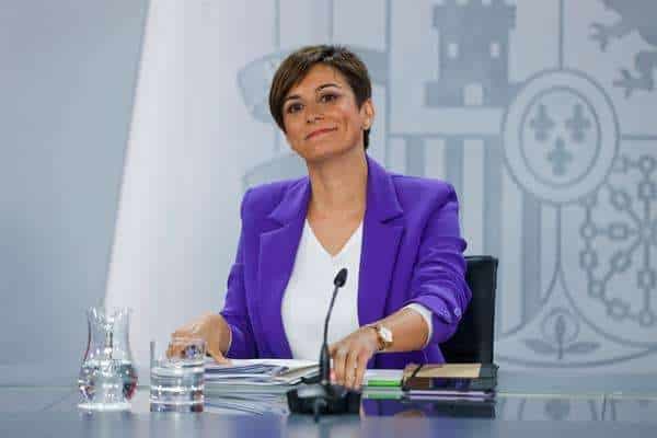 La ministra de Política Territorial y portavoz del Gobierno, Isabel Rodríguez durante la rueda de prensa ofrecida tras la reunión del Consejo de Gobierno en el Palacio de la Moncloa. Vinícius EFE/ Juan Carlos Hidalgo