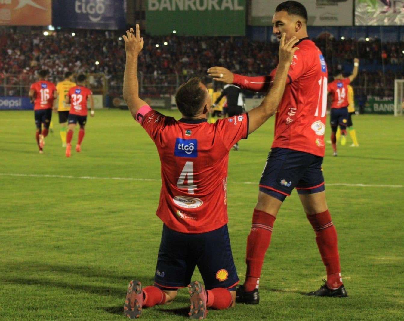 Xelajú MC está venciendo 1-0 a Guastatoya resultado que le permite estar a 45 minutos de la final del Torneo Clausura 2023.