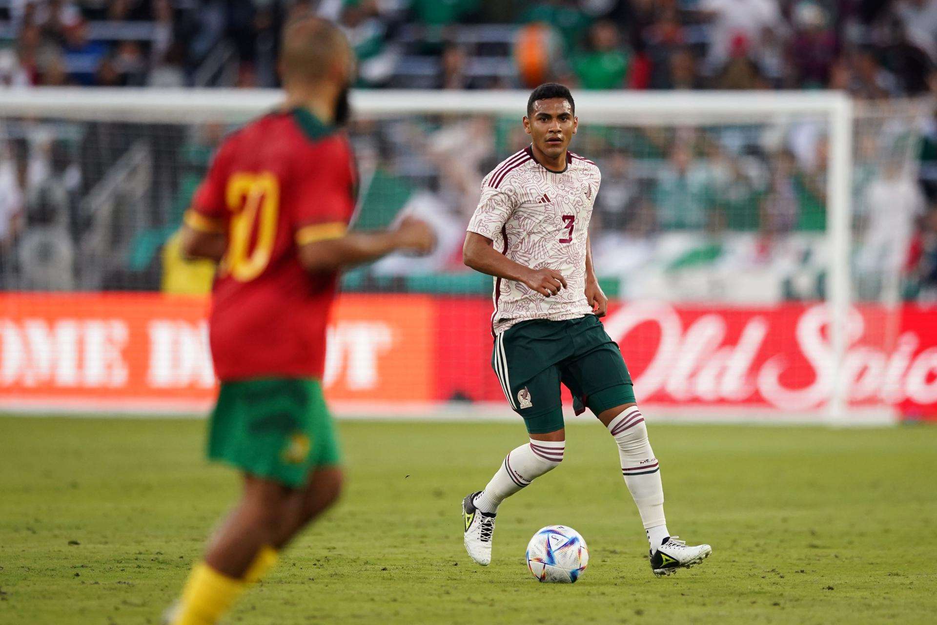 2-2. México se recupera de errores y empata en un amistoso con Camerún