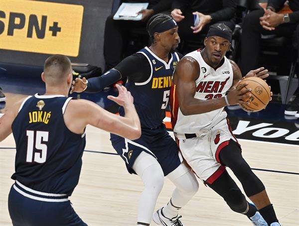 108-111: Los Heat se llevan un partido loco y empatan 1-1 las Finales ante los Nuggets