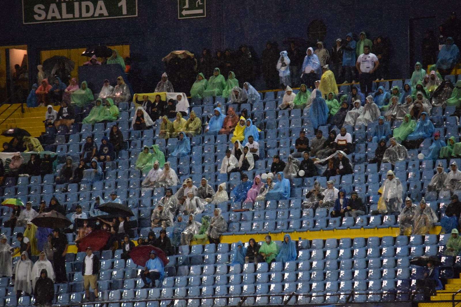 afición Comunicaciones vs Xinabajul apertura 2023