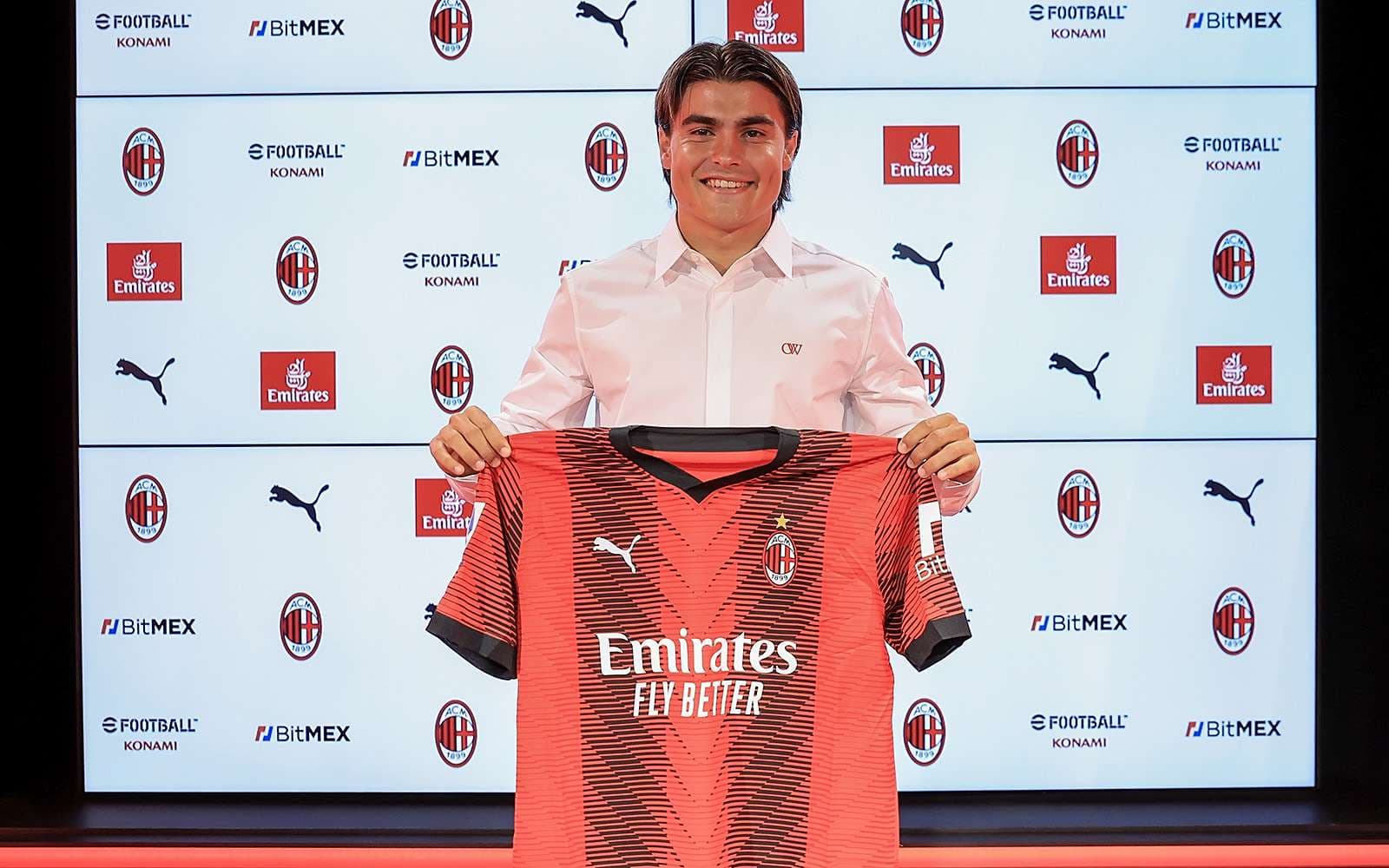 Milan hizo oficial la llegada de Luka Romero