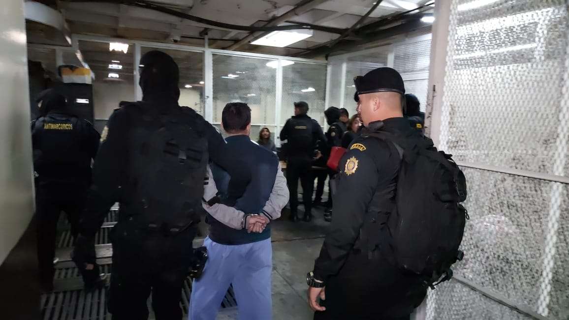 Combate contra el narcomenudeo deja a varias personas capturadas