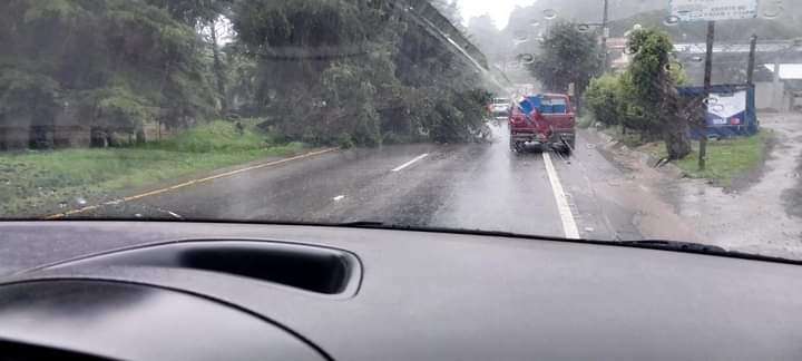 ¿Cuáles son las rutas afectadas por las lluvias?