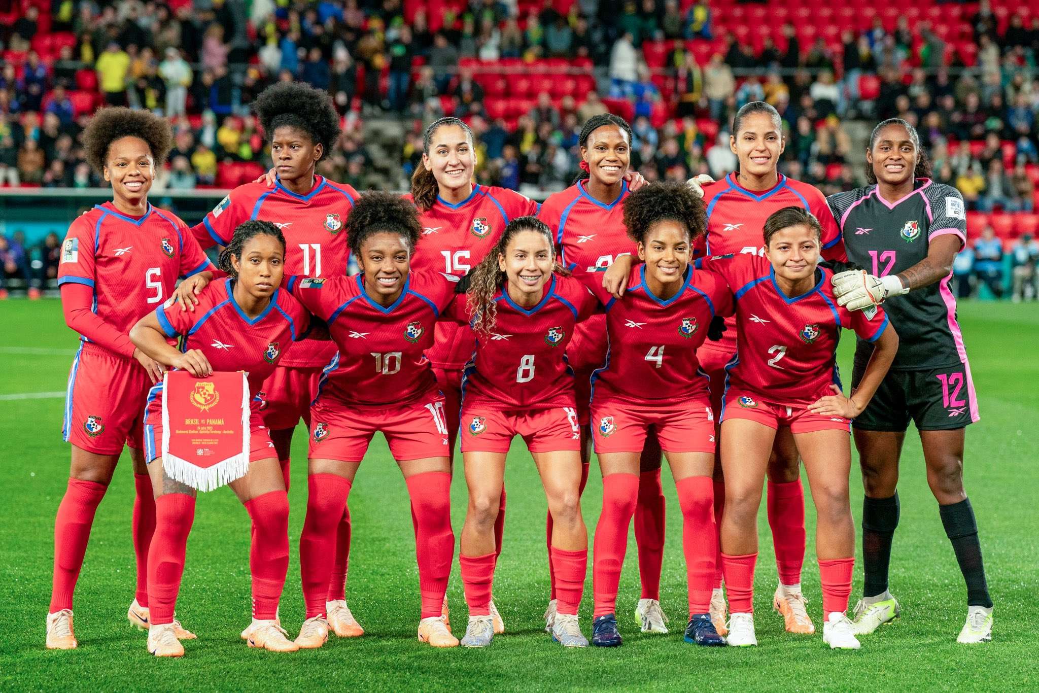 Panamá logró su anhelado e histórico debut en el Mundial femenino de Australia y Nueva Zelanda 2023, y a pesar de caer 4-0 frente a Brasil, las centroamericanas dejaron buenas sensaciones de cara a su próximo duelo, ante la selección de Jamaica.