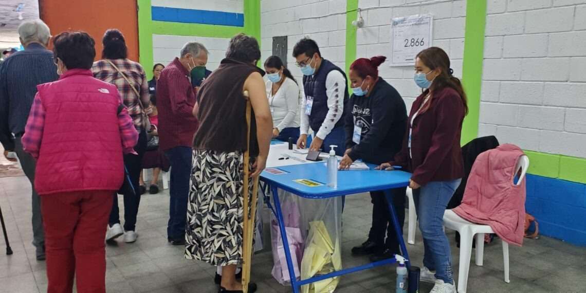 ¿Cuándo entregará el Mineduc al TSE los centros educativos para la segunda vuelta?