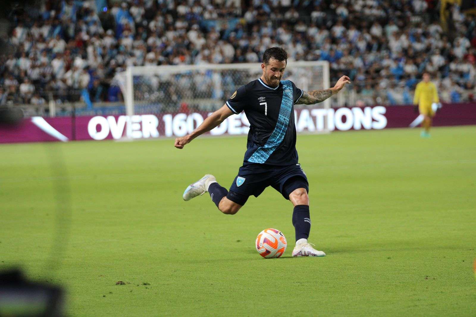 Aaron Herrera Selección