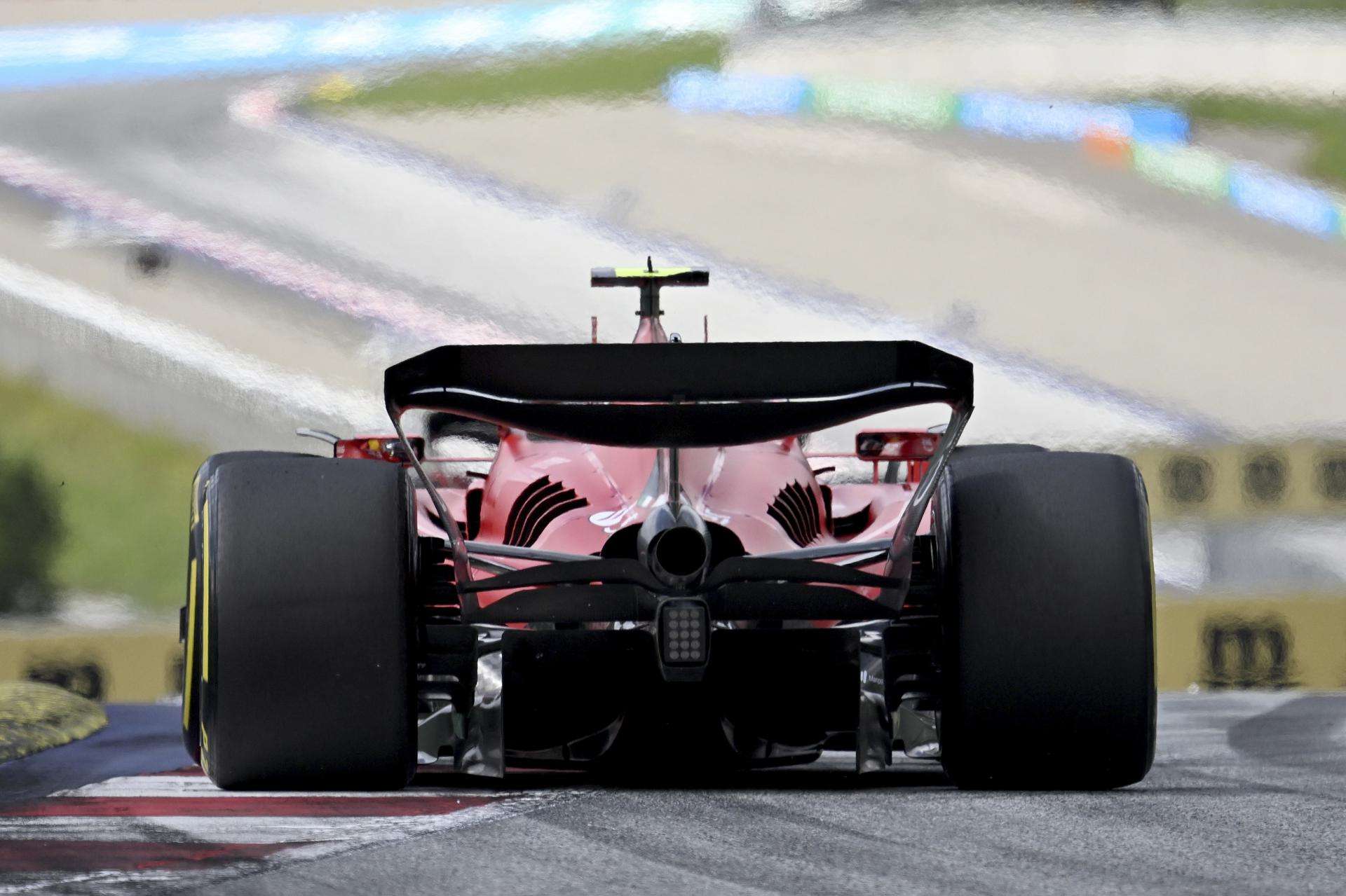 Sainz pierde dos plazas por sanción y es sexto; Alonso gana una y acaba quinto en Austria