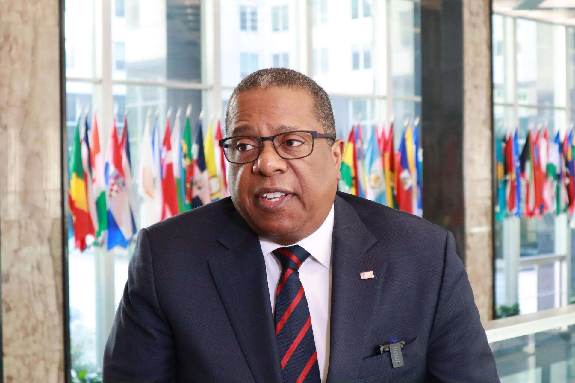 EE.UU. espera una segunda vuelta "libre y transparente" en Guatemala