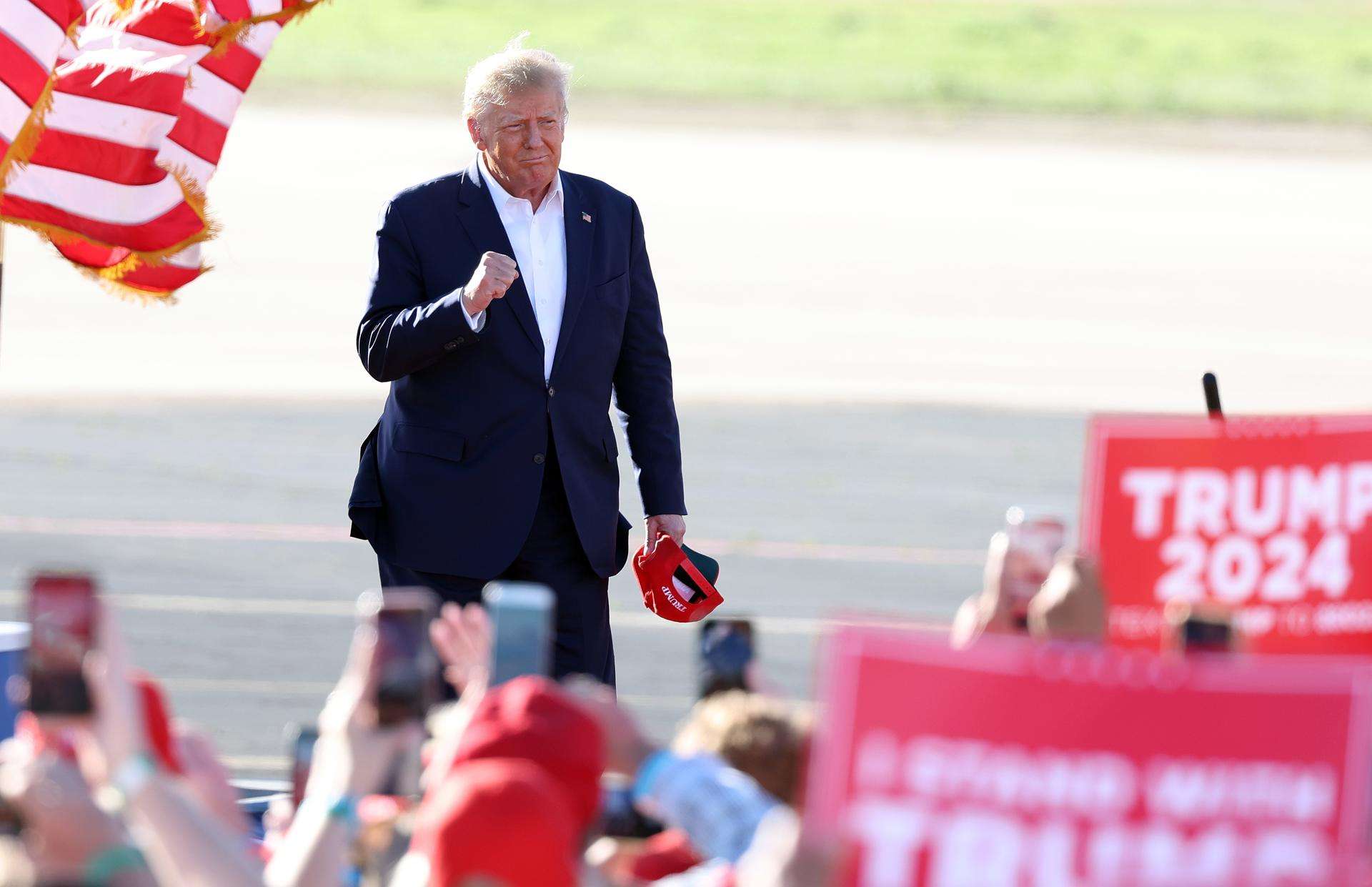 Trump pedirá el traslado del caso del asalto al Capitolio fuera de Washington DC