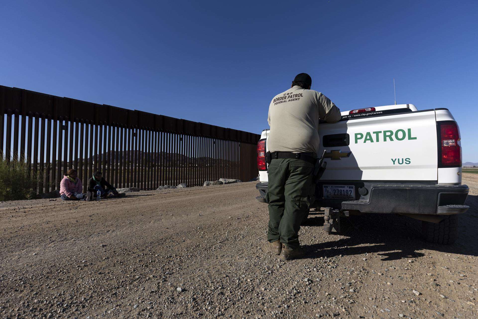 Las detenciones de migrantes en la frontera de EE.UU. aumentaron en un 33 % en julio