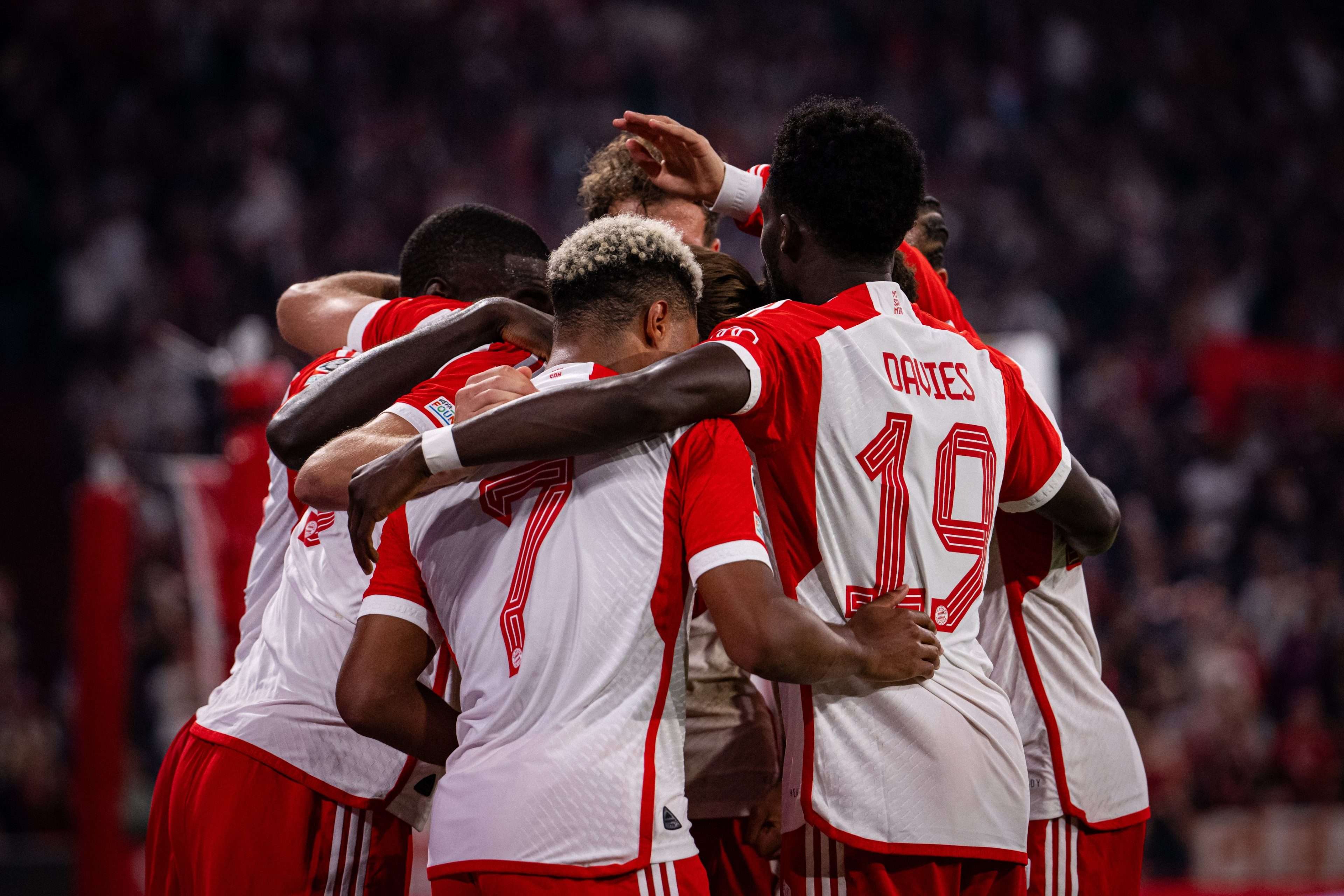 Manchester United cayó ante Bayern Múnich con todo y el doblete de Casemiro