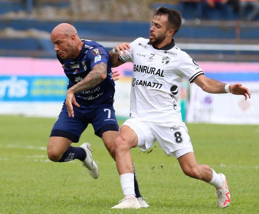 Comunicaciones FC Cobán Imperial Apertura 2023 Jornada 8 Rodrigo Saravia