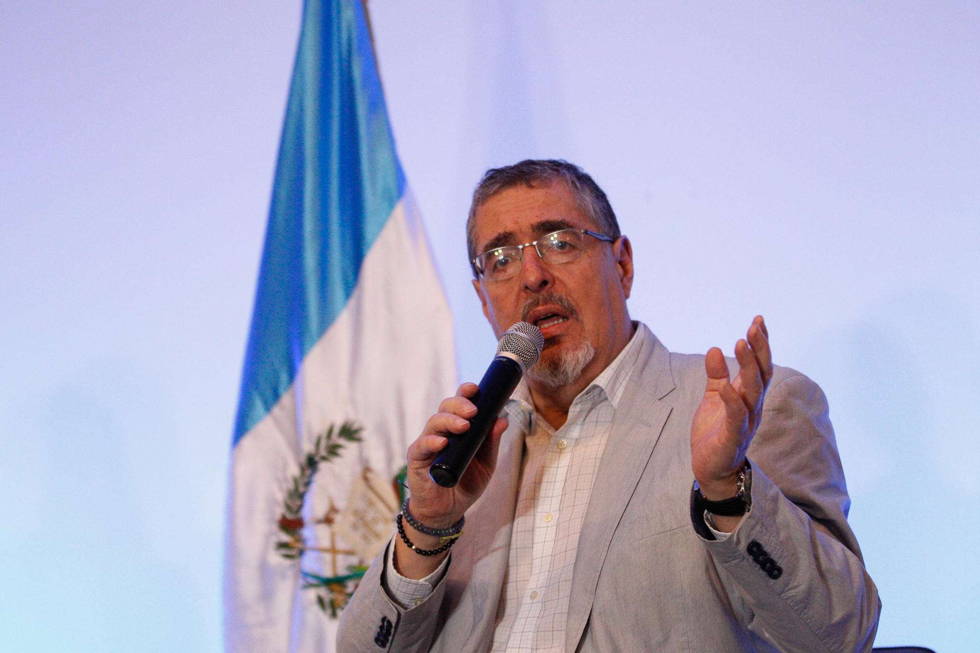 El presidente electo de Guatemala, Bernardo Arévalo, asiste al Grupo de Puebla en México