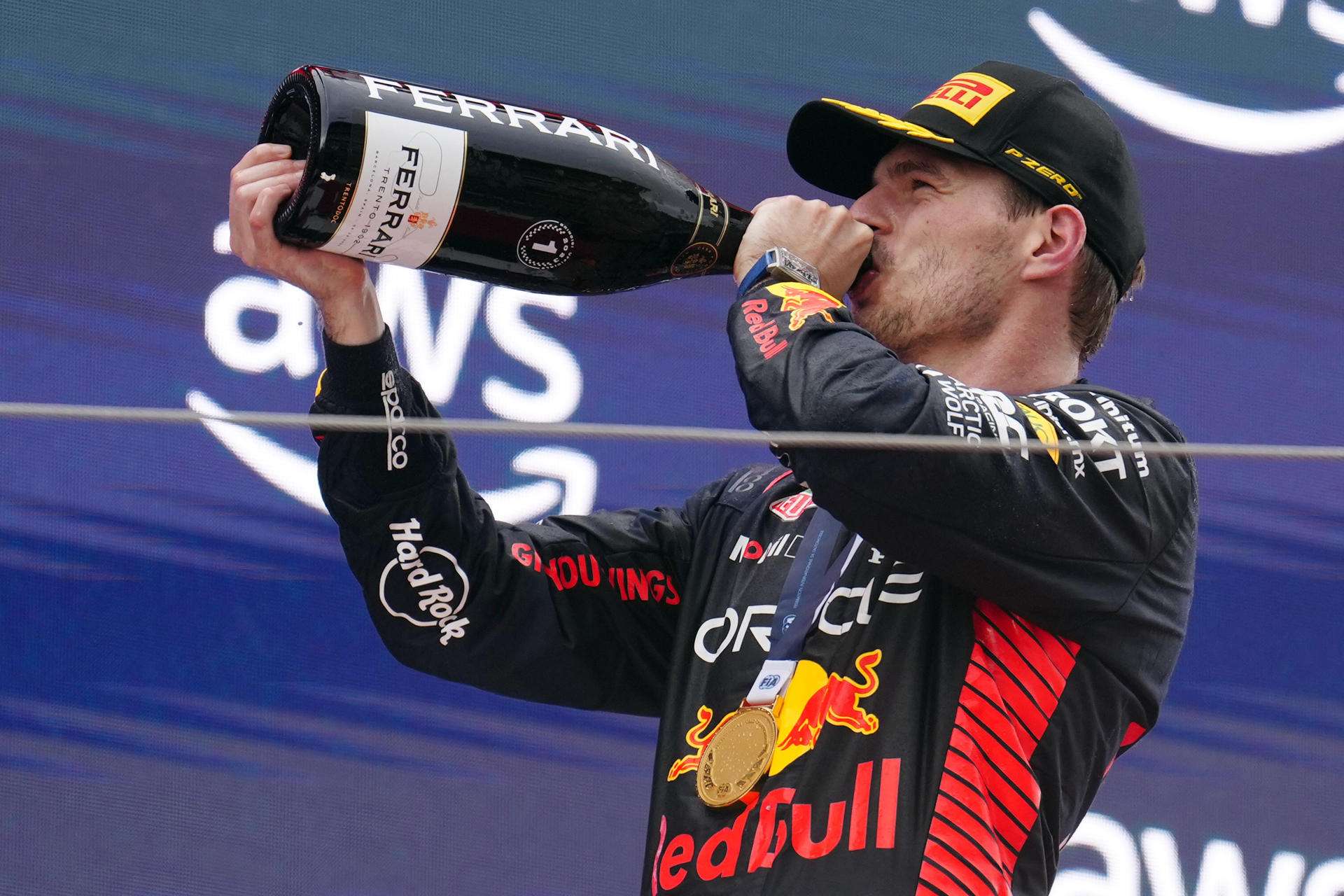 Verstappen: No pienso en ganar siete títulos, veremos qué pasa año a año