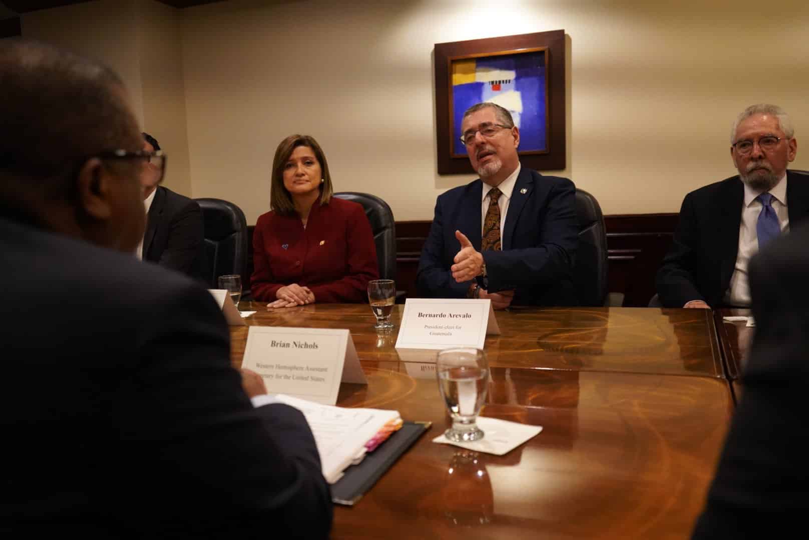 ¿De qué hablaron Bernardo Arévalo y Karin Herrera con Brian Nichols?