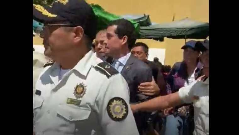 Miguel Martínez presentó denuncia en el MP por agresiones a él y familia