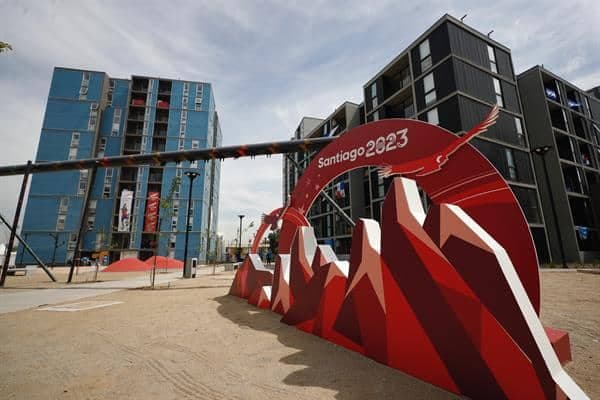 Registro general este jueves, 19 de octubre, de la Villa de los Juegos Panamericanos 2023, en Santiago de Chile. EFE/Sashenka Gutiérrez