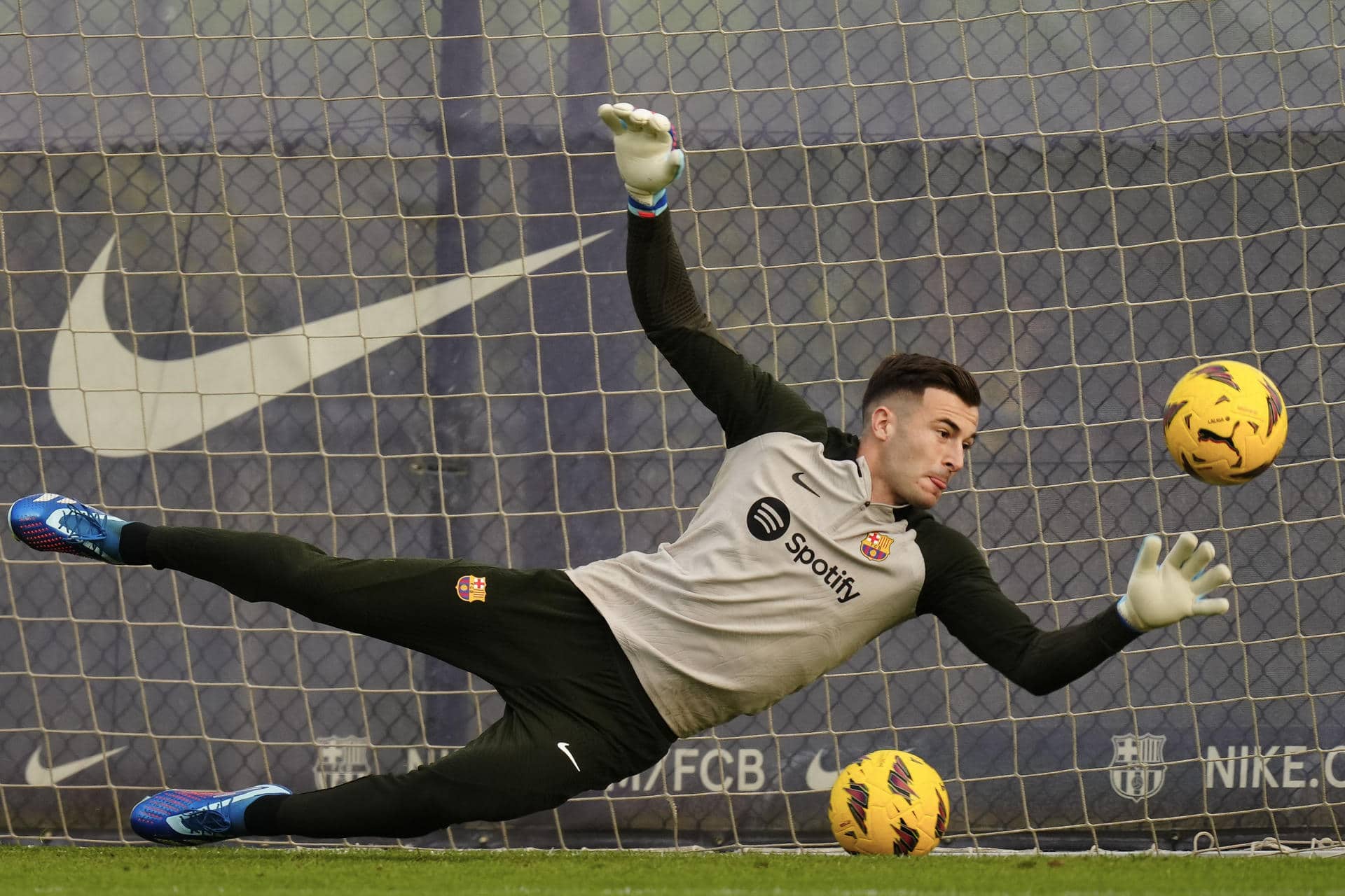 Iñaki Peña se estrenará como titular en LaLiga contra el Rayo