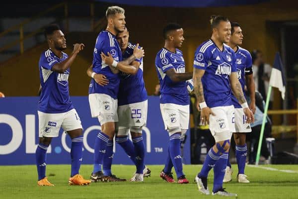 Jugadores de Millonarios celebran un gol. Foto de archivo. EFE/ Mauricio Dueñas Castañeda