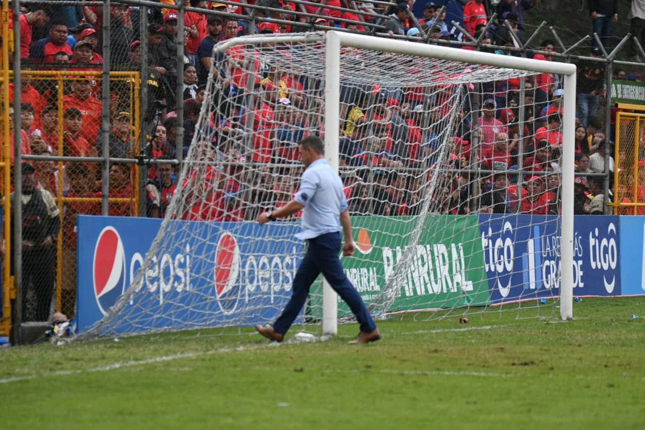 Sebastián Bini: "tristes, sabemos que defraudamos a nuestra afición"