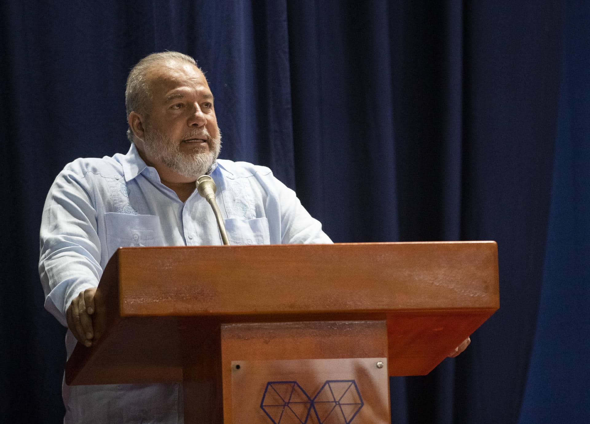 China y Cuba socialistas