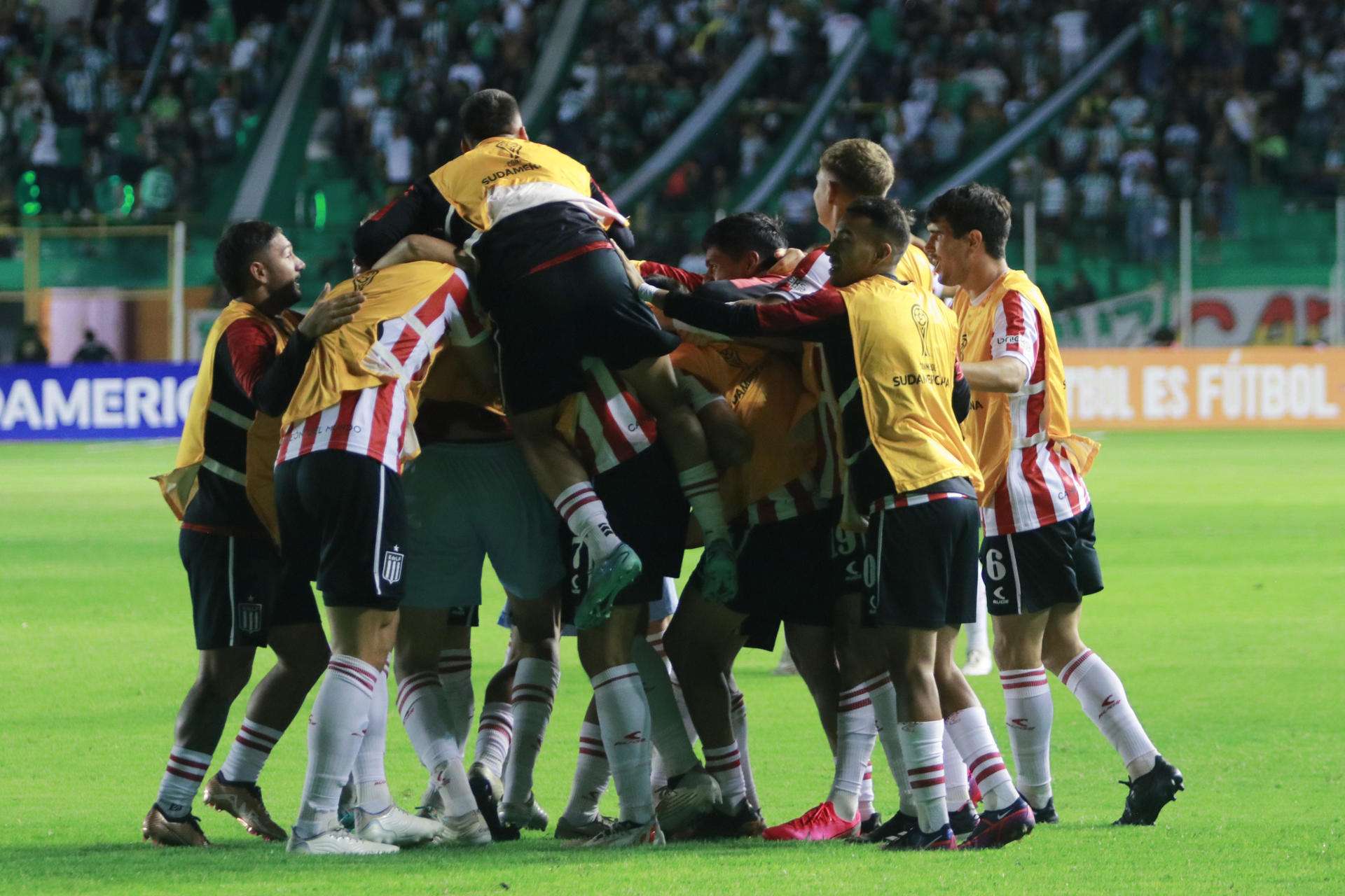 Argentina conocerá a sus últimos clasificados a Copas internacionales