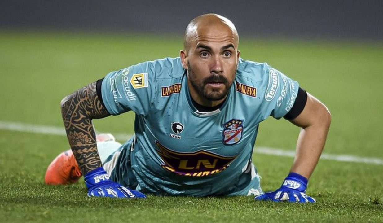 Alejandro Gabriel Medina recién rescindió su contrato con el Arsenal de la Primera División de Argentina y todo apunta que seria el nuevo fichaje de Municipal.