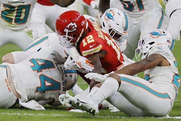 Titans da la campanada y supera a Miami en el cierre de la semana 14 de la NFL