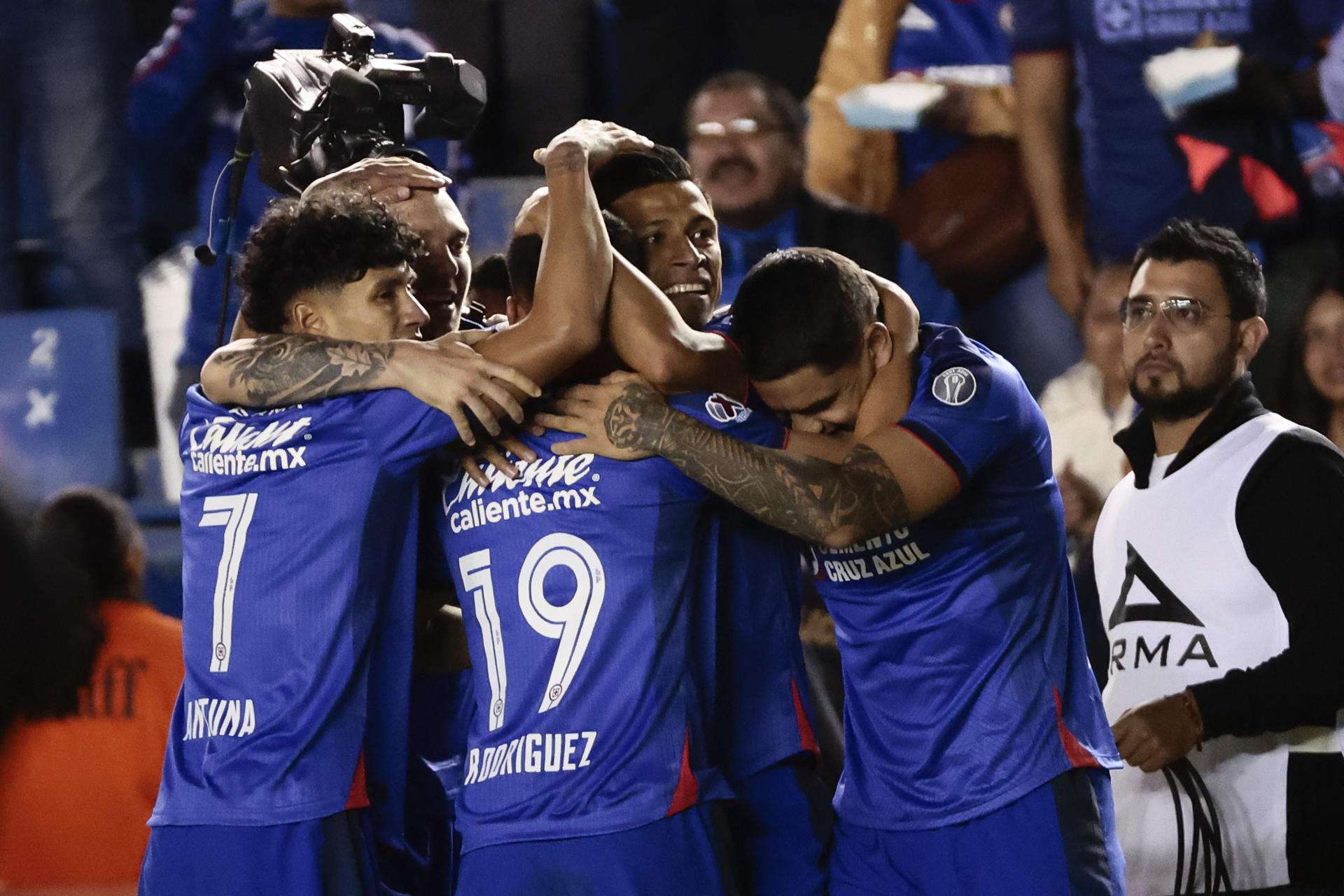 Cruz Azul logró una victoria por "la mínima" ¿Se ilusionan con la décima?