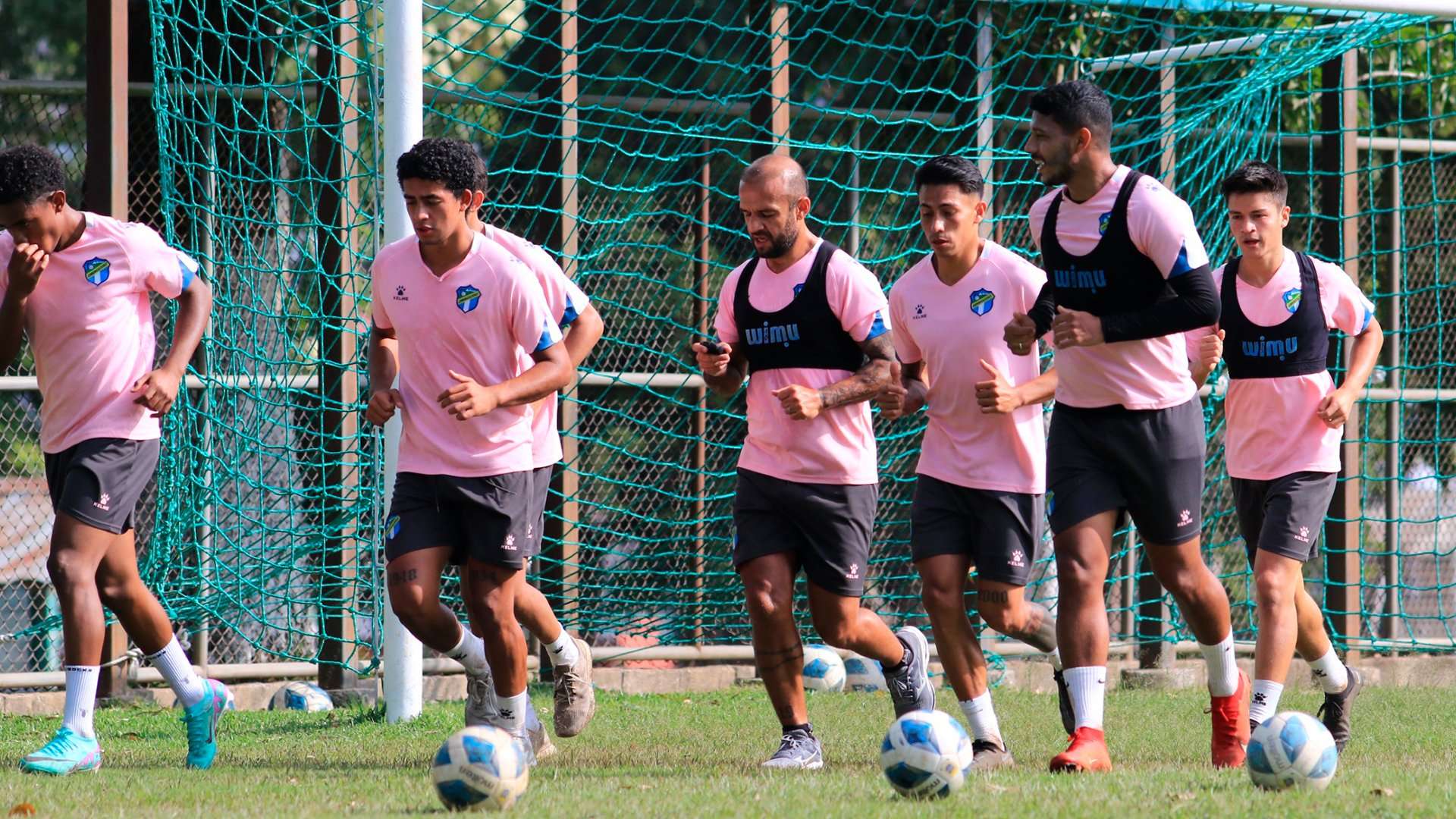 Comunicaciones FC anuncia este lunes a sus aficionados con el cambio de sede para el incio del Torneo Clausura 2024.